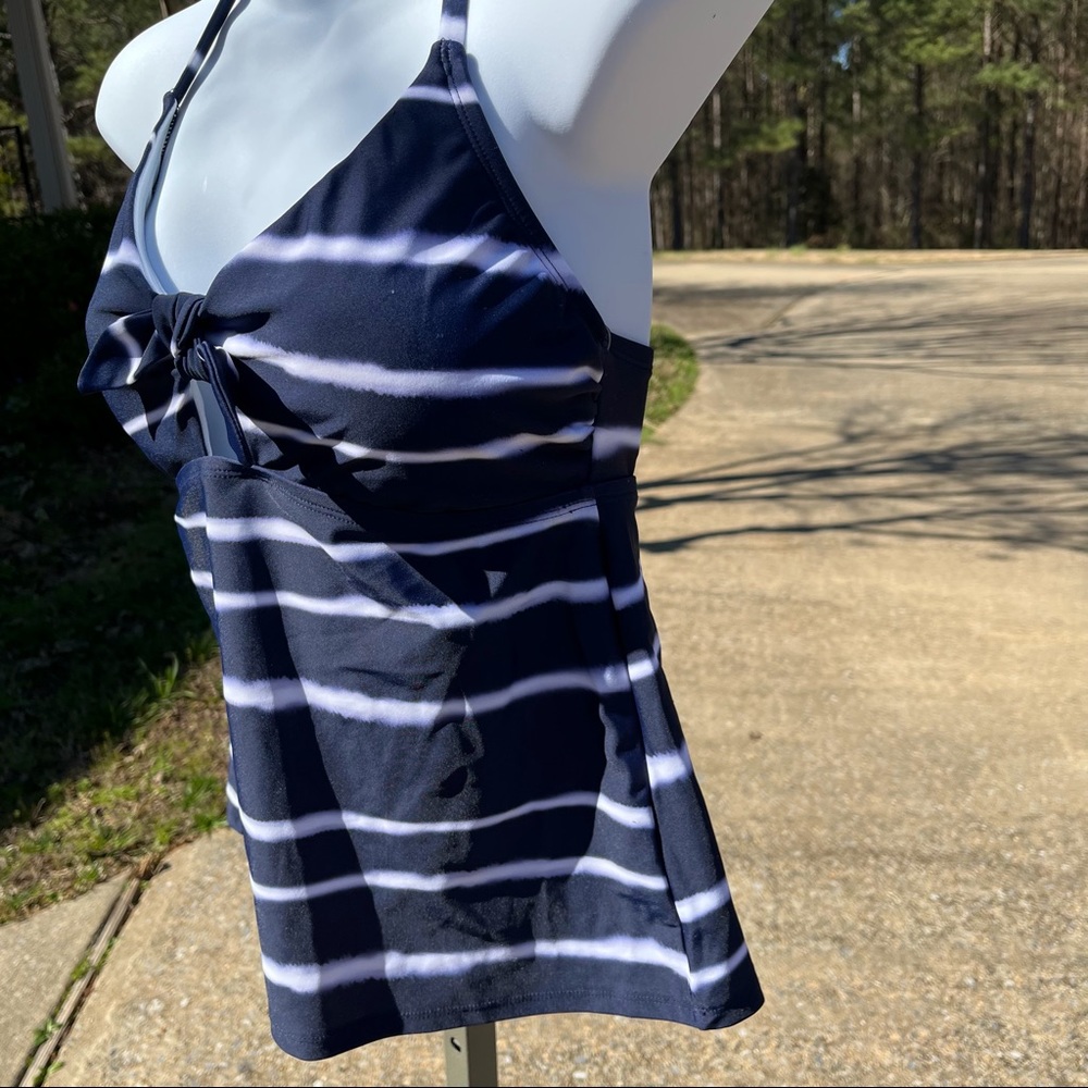 Clearance!⚠️ NWOT Kona Sol Blue and White Tankini Halter Swim Top, Sz. Small